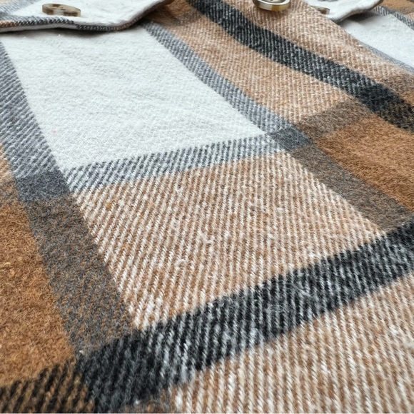 orange and white plaid shacket for fall, autumn, winter - Picture 8 of 10